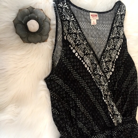 Mossimo Supply Co. Romper Sz. XL - Picture 2 of 3